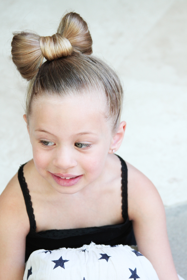 22 Adorable Flower Girl Hairstyles