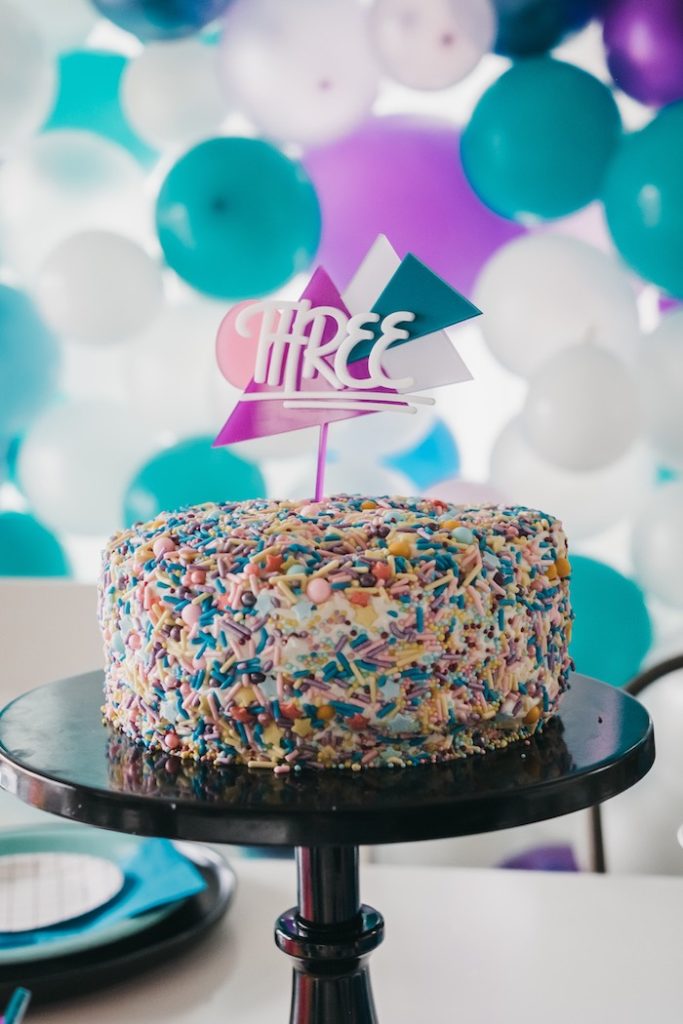 Lilly's 3rd Birthday Quatrefoil Cake – Blue Sheep Bake Shop